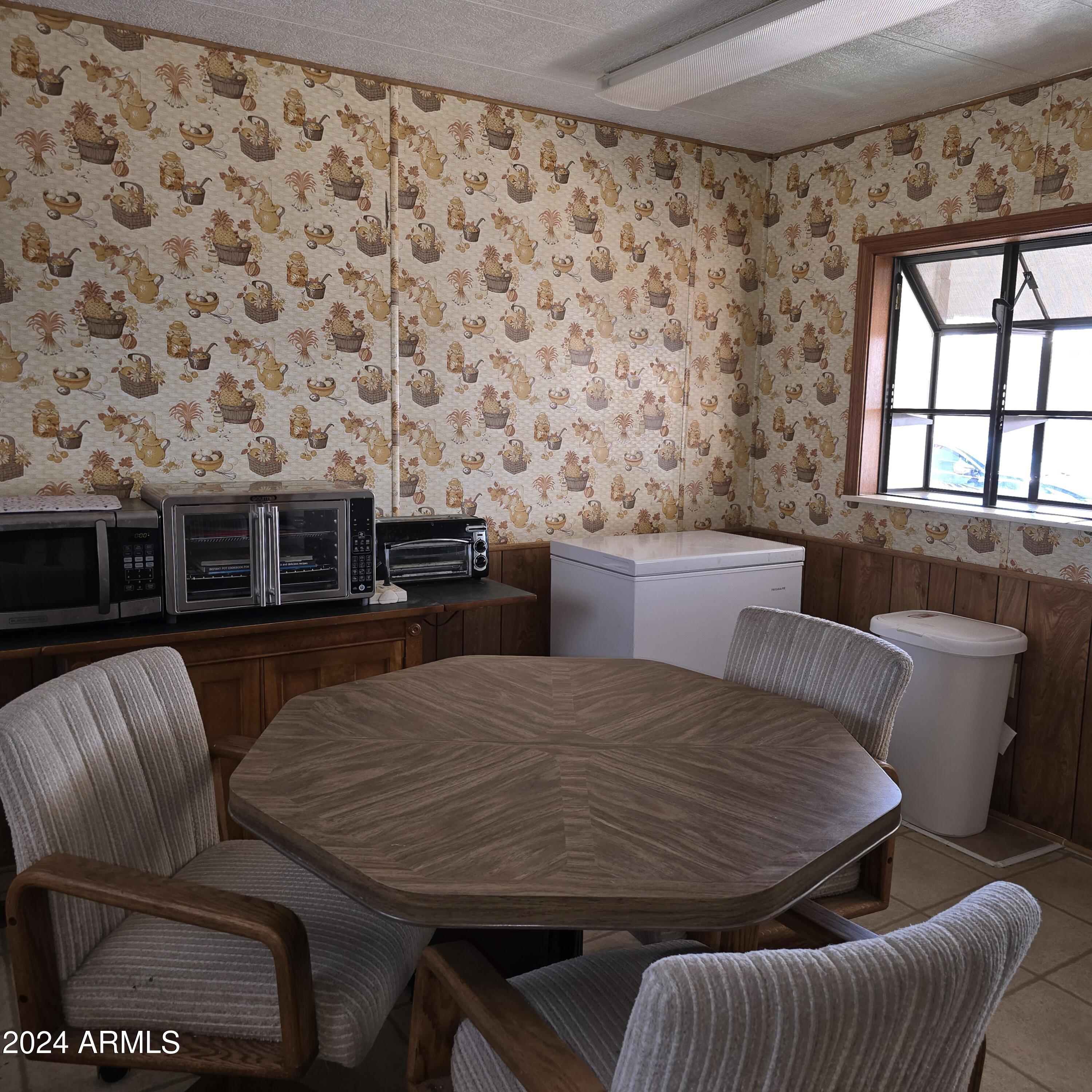 2701 East Utopia Road, Unit 3 Phoenix, AZ 85050 - Photo 12 of 22 20240930_104615