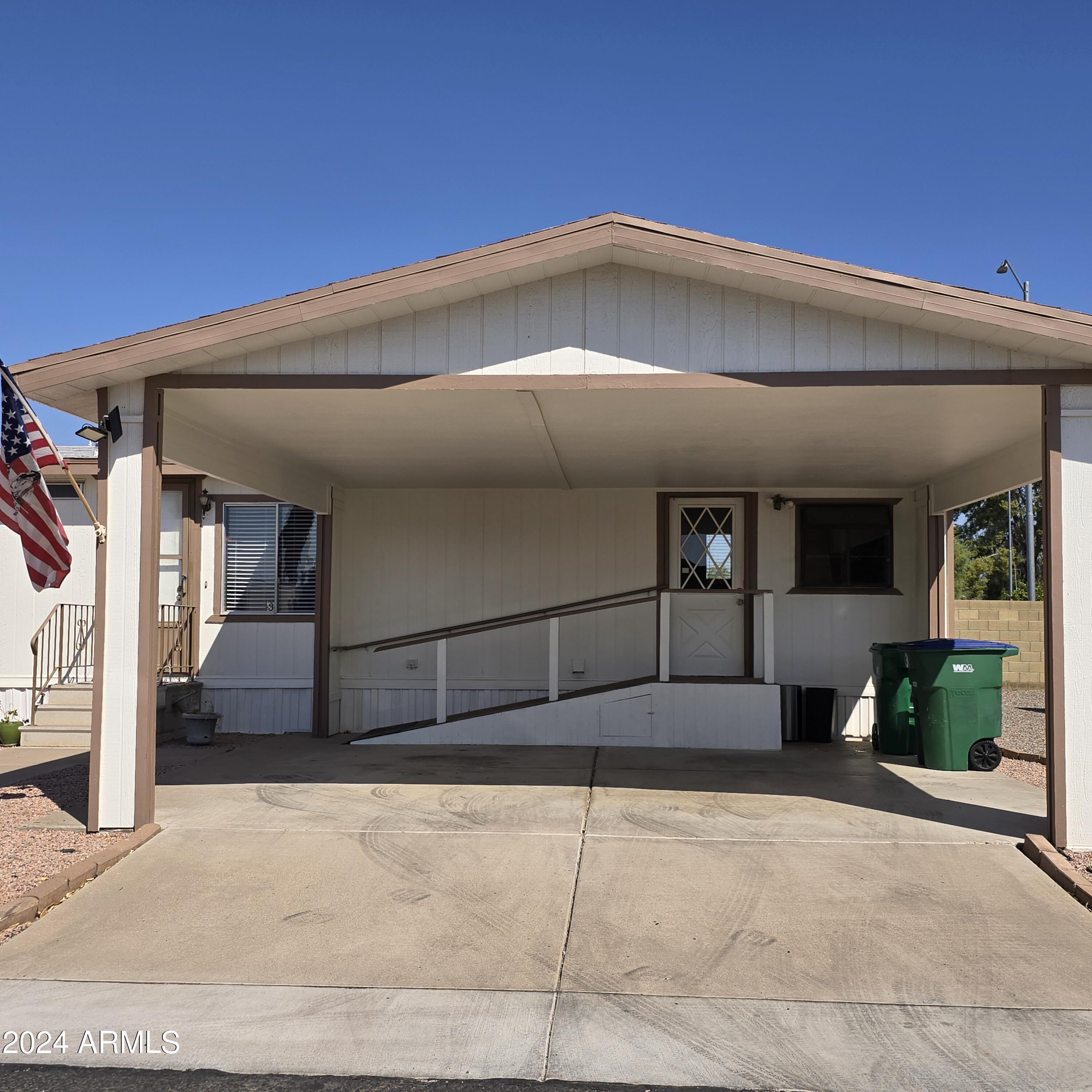2701 East Utopia Road, Unit 3 Phoenix, AZ 85050 - Photo 4 of 22 20240930_104846