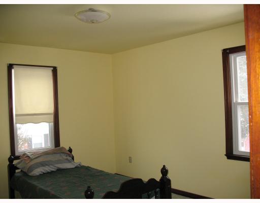 8254 Peebles Road Pittsburgh, PA 15237 - Photo 4 of 12 Master Bedroom. First floor bedroom