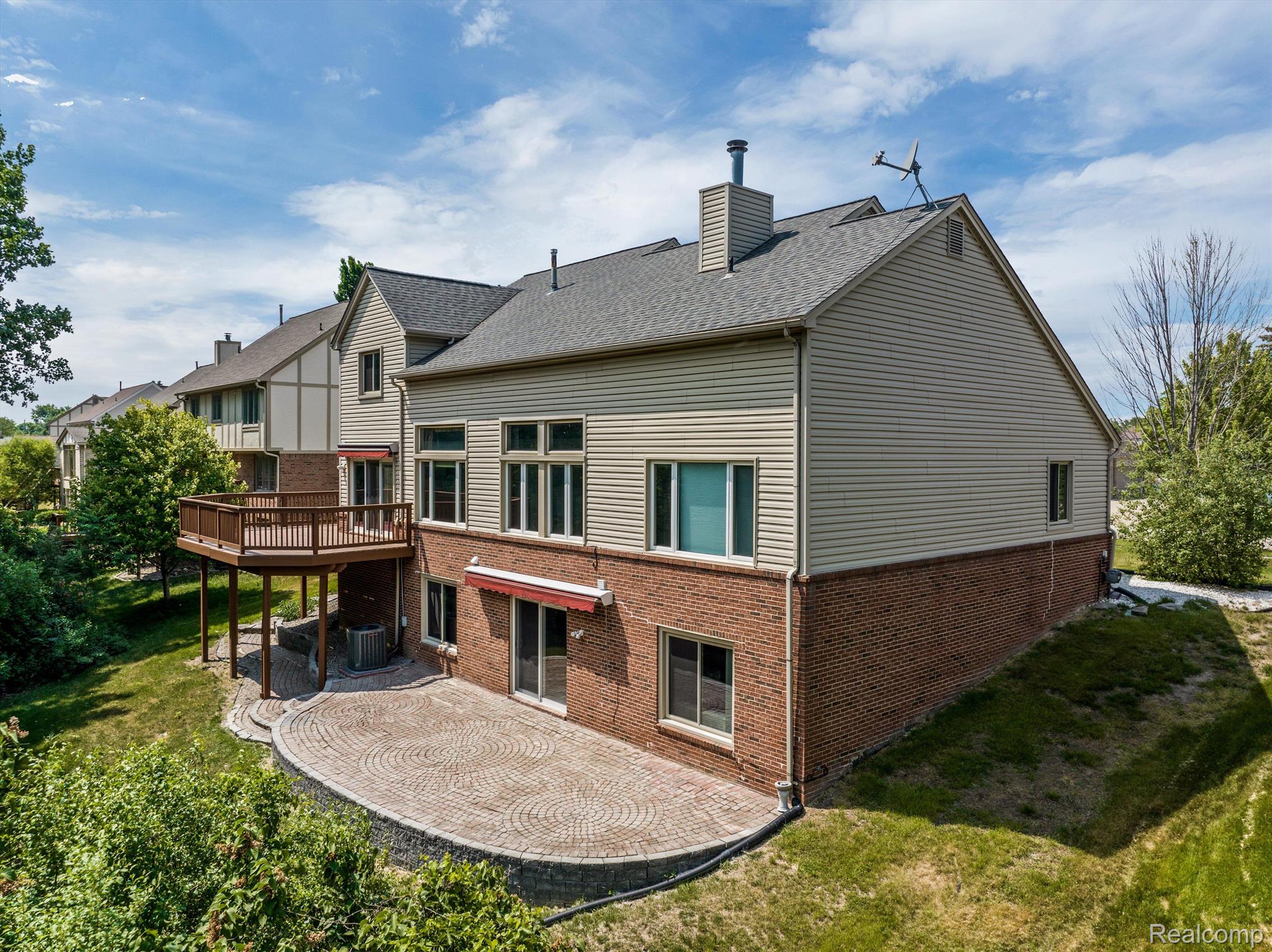 2176 Lakeside Road Troy, MI 48085 - Photo 48 of 49