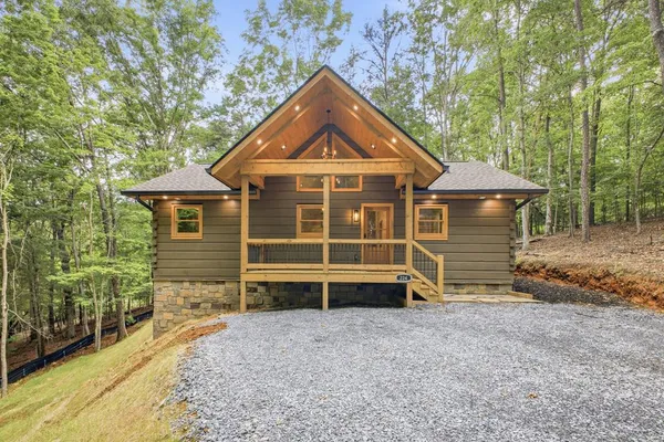 $499,999 | 224 Pinecrest Drive, Ellijay, GA 30540