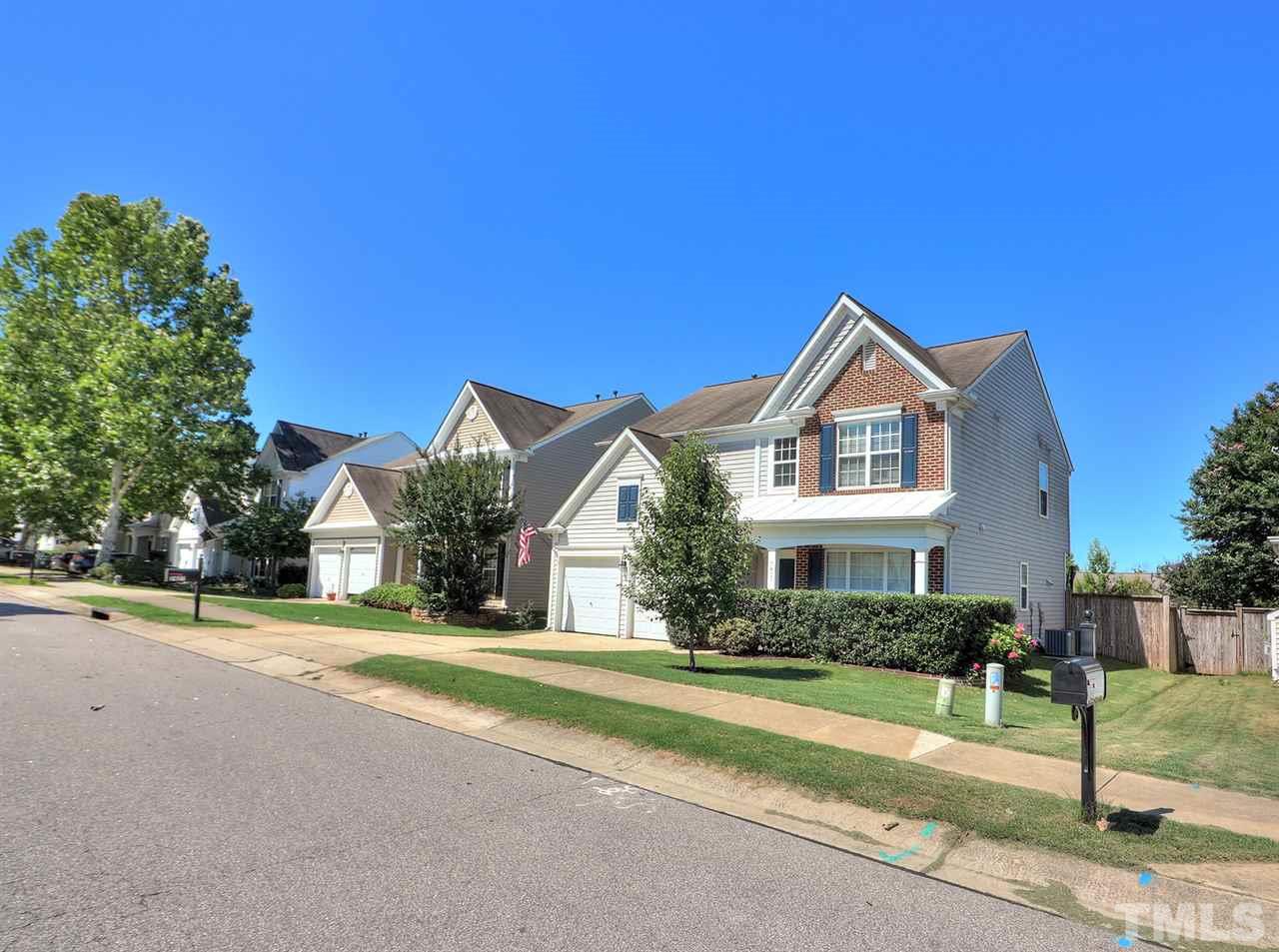 7421 Silver View Lane Raleigh, NC 27613 - Photo 2 of 29