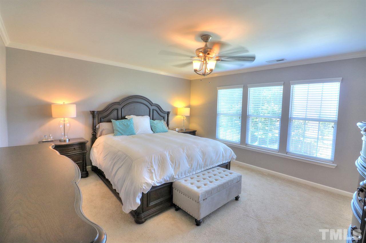 7421 Silver View Lane Raleigh, NC 27613 - Photo 14 of 29