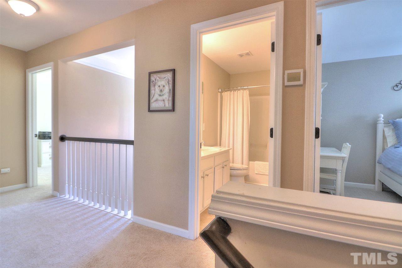7421 Silver View Lane Raleigh, NC 27613 - Photo 17 of 29