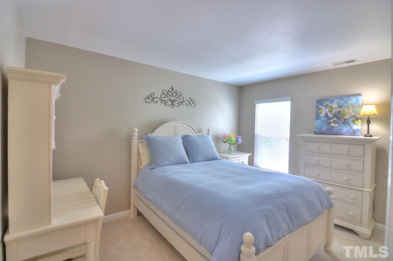 7421 Silver View Lane Raleigh, NC 27613 - Photo 18 of 29