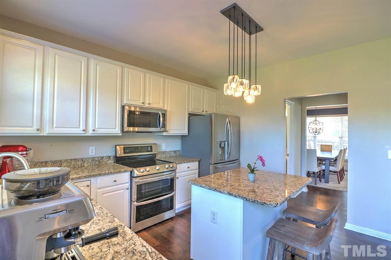 7421 Silver View Lane Raleigh, NC 27613 - Photo 7 of 29