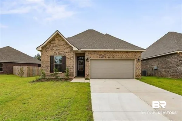 $324,900 | 950 Gibson Court, Foley, AL 36535