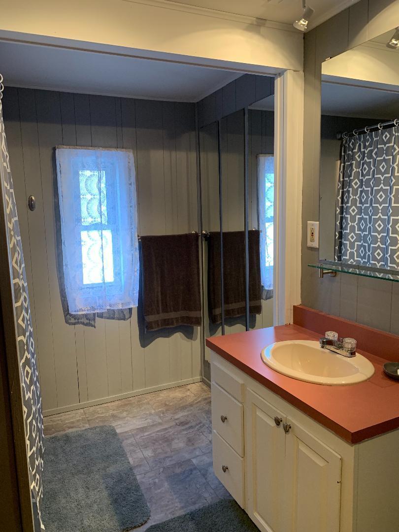 69 Bay Bridge Road Brunswick, ME 04011 - Photo 17 of 22 bathroom