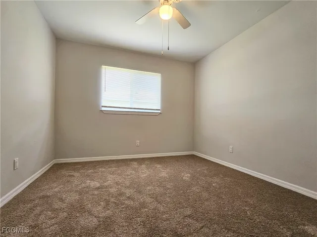 $1,295 | 2517 Park Road, Lehigh Acres, FL 33971