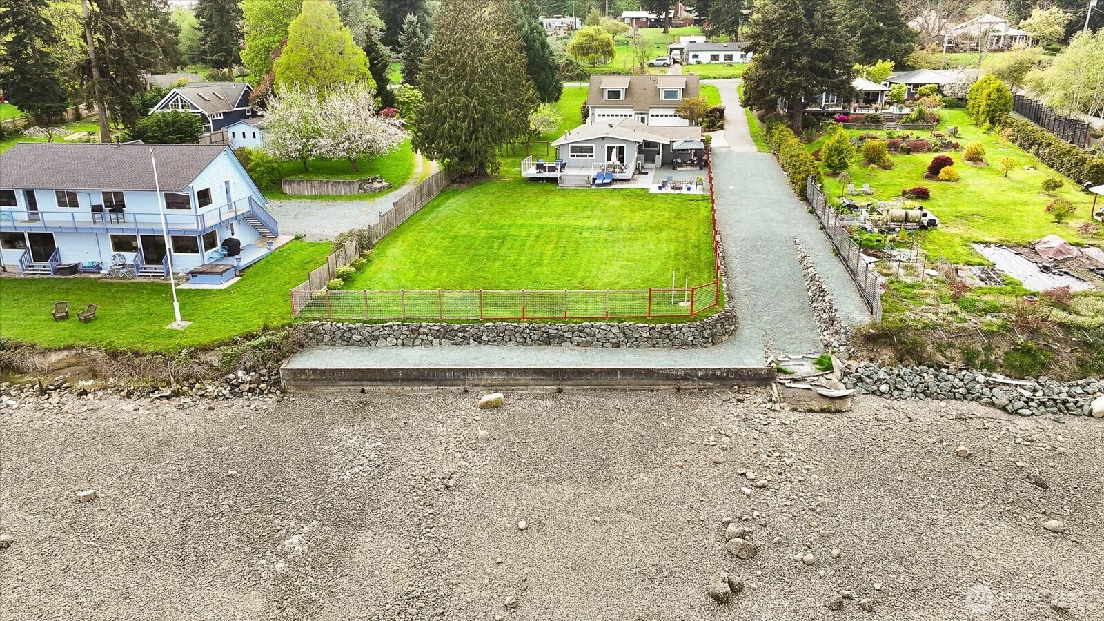 5333 Bercot Road Freeland, WA 98249 - Photo 7 of 40