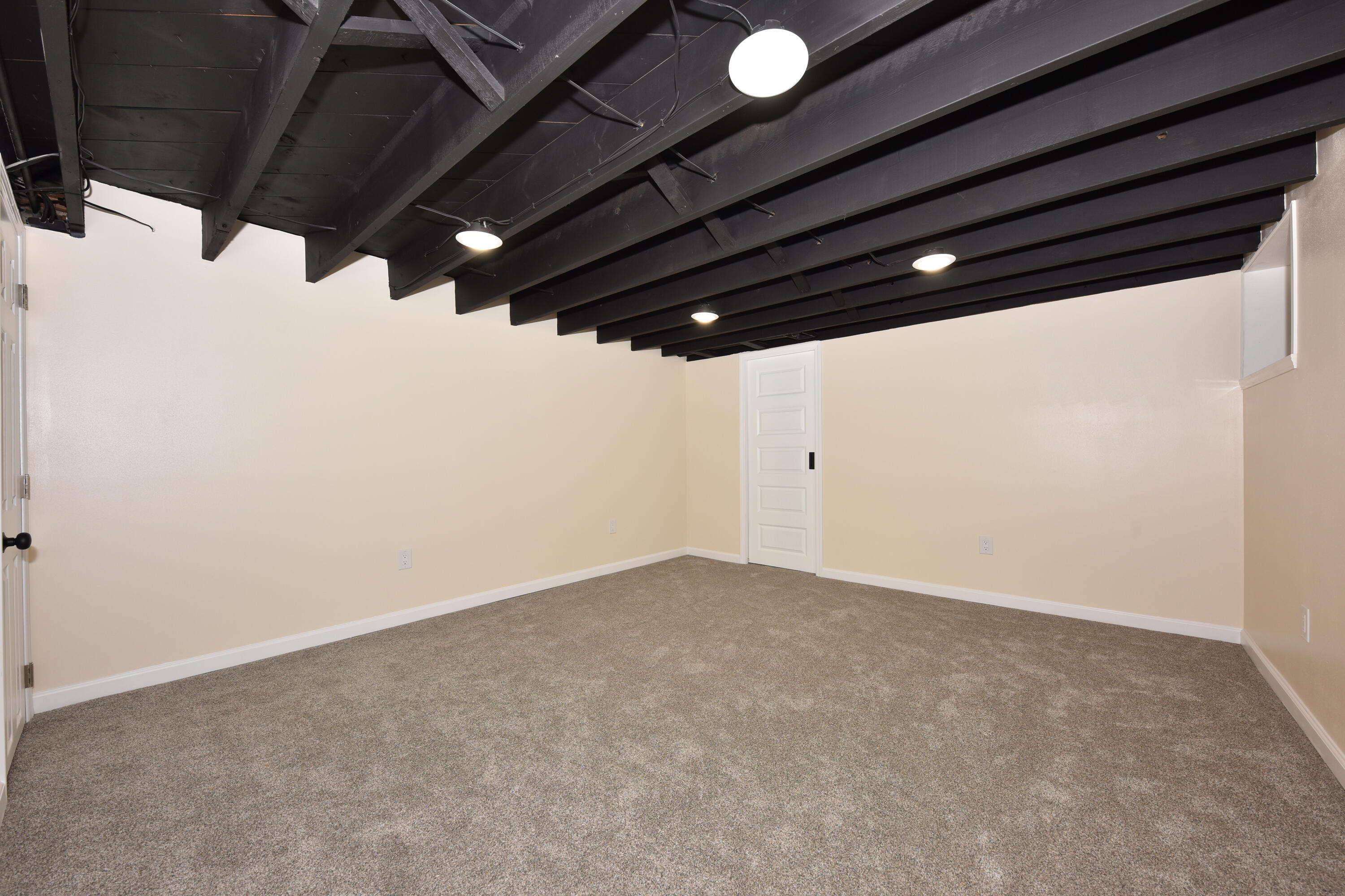 8105 West Townsend Street Milwaukee, WI 53222 - Photo 25 of 38 EUP_1620