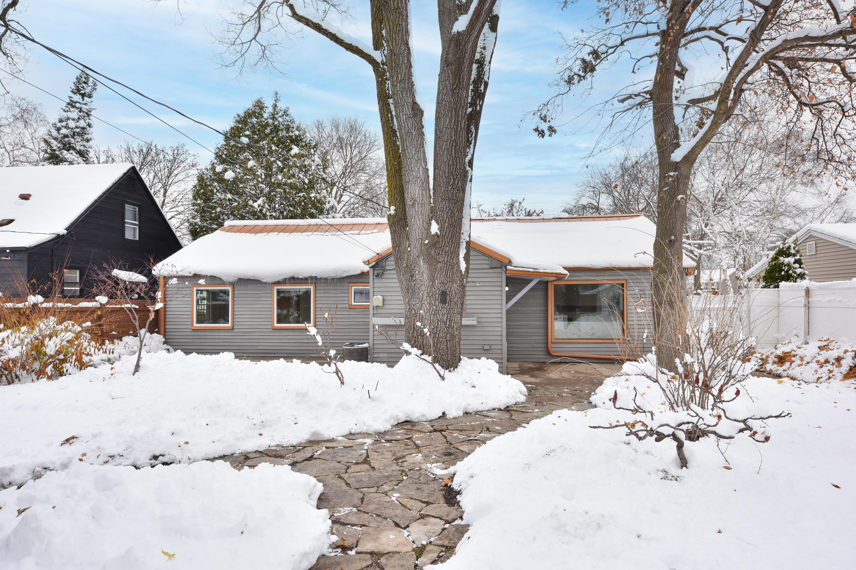 8105 West Townsend Street Milwaukee, WI 53222 - Photo 32 of 38 6