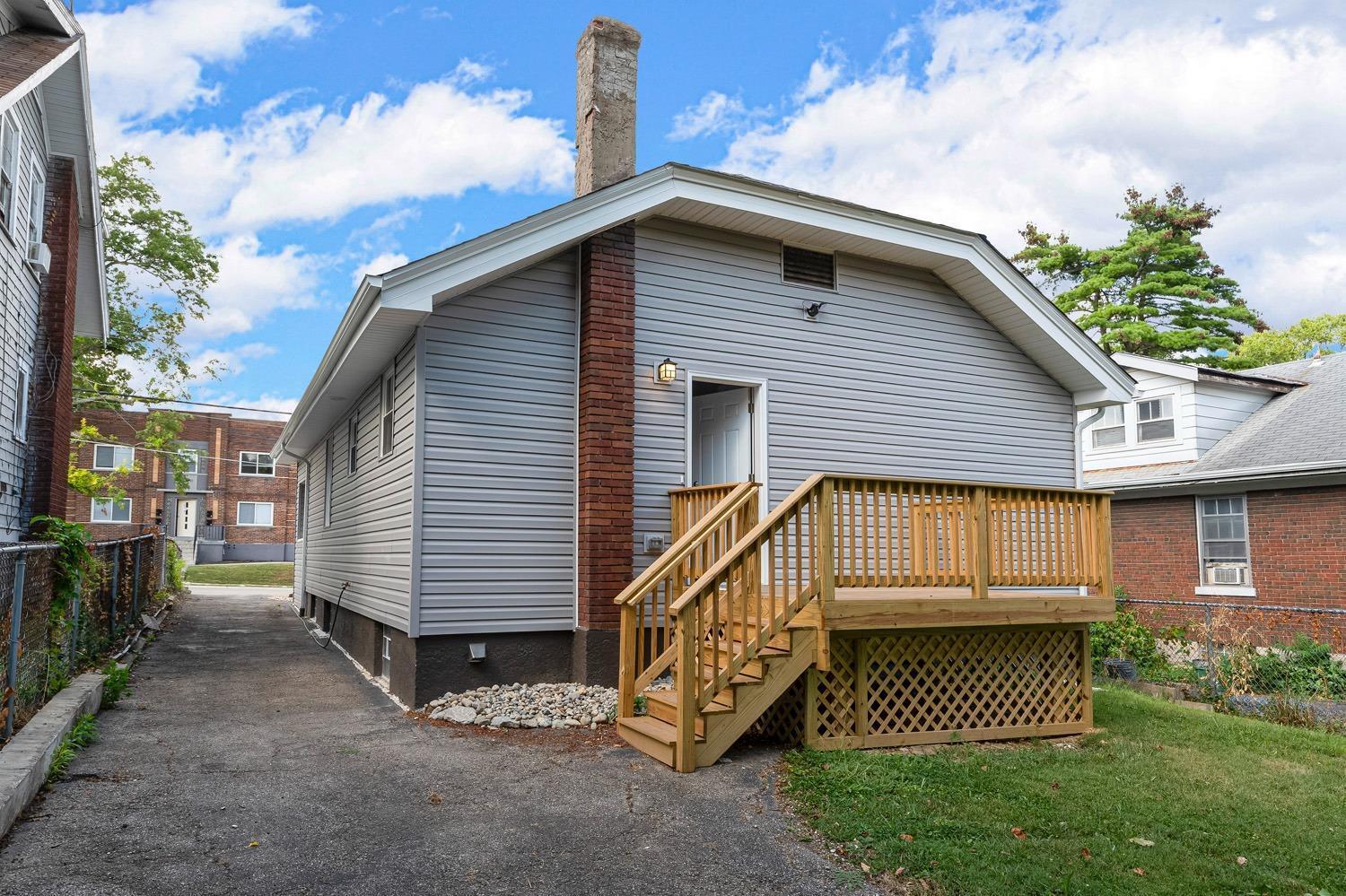 1763 Dale Road Cincinnati, OH 45237 - Photo 26 of 30
