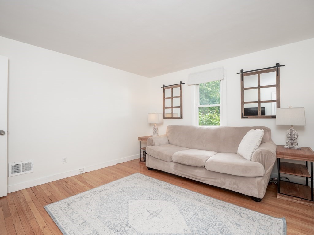 65 Locke Road Chelmsford, MA 01824 - Photo 18 of 42