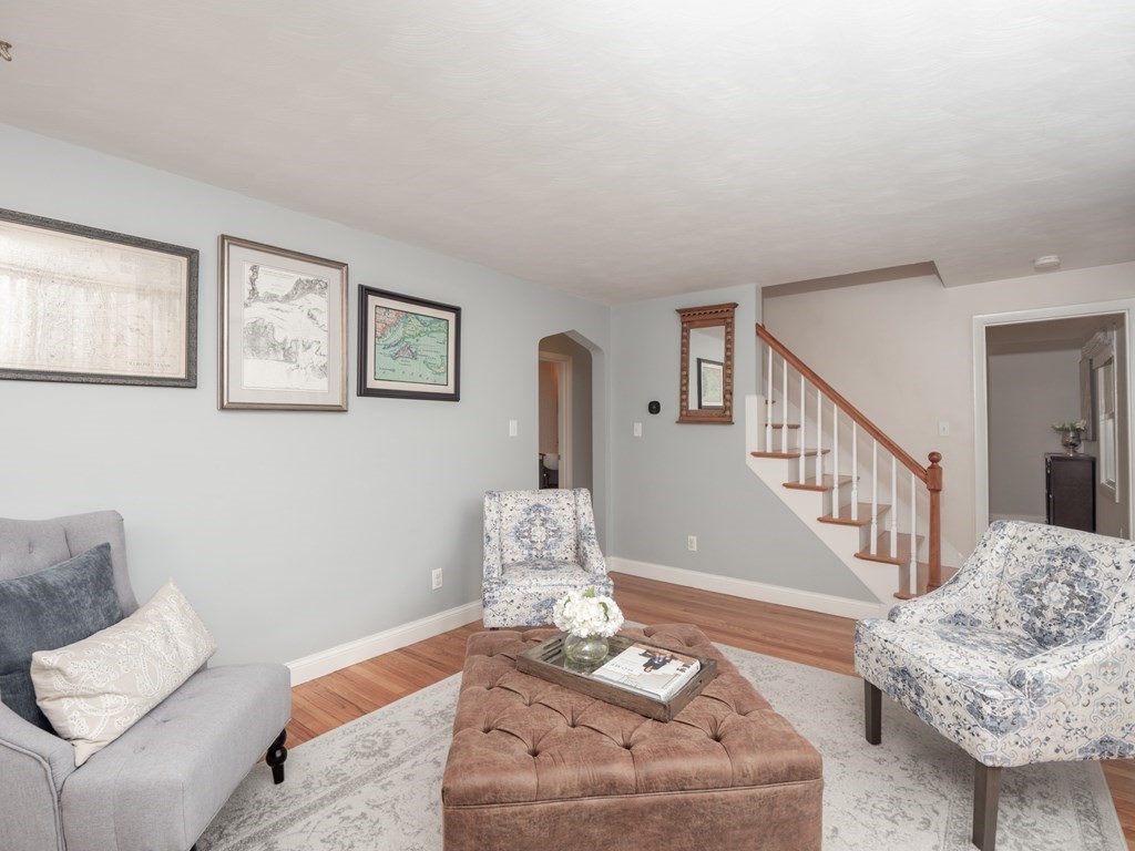 65 Locke Road Chelmsford, MA 01824 - Photo 4 of 42