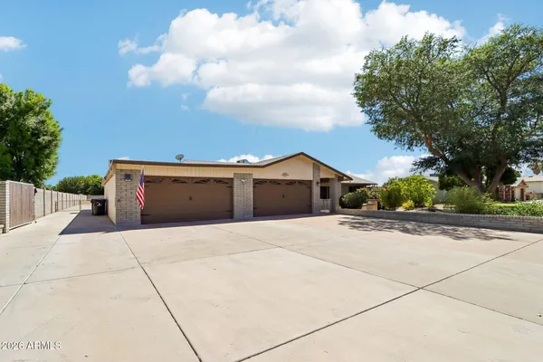 $849,800 | 4201 West Tierra Buena Lane, Phoenix, AZ 85053