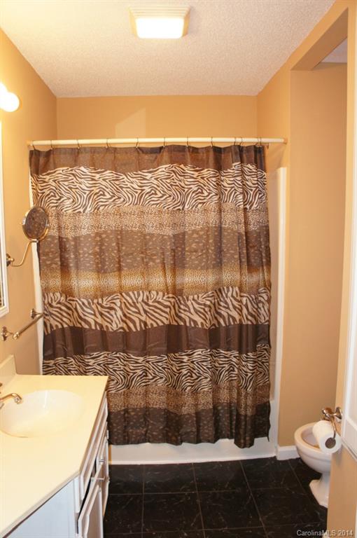427 South Ridge Street Dallas, NC 28034 - Photo 9 of 11 Gallery Image 9