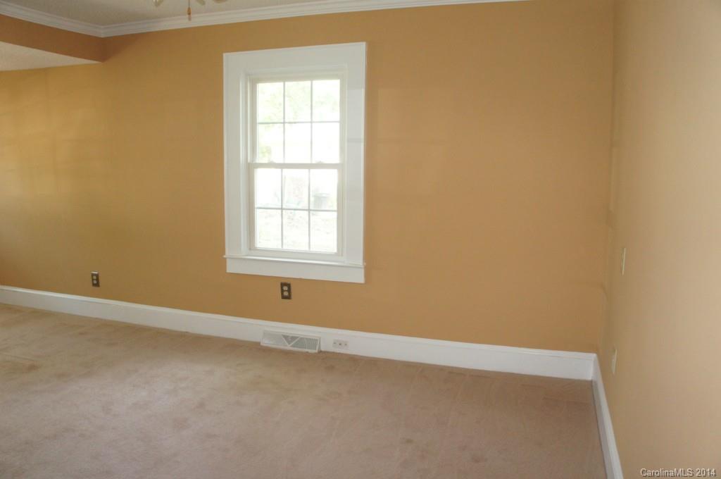 427 South Ridge Street Dallas, NC 28034 - Photo 10 of 11 Gallery Image 10