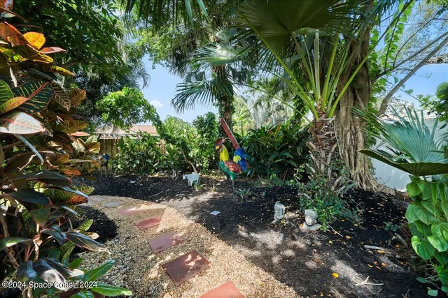 $949,999 | 404 Wayne Avenue, Indialantic, FL 32903