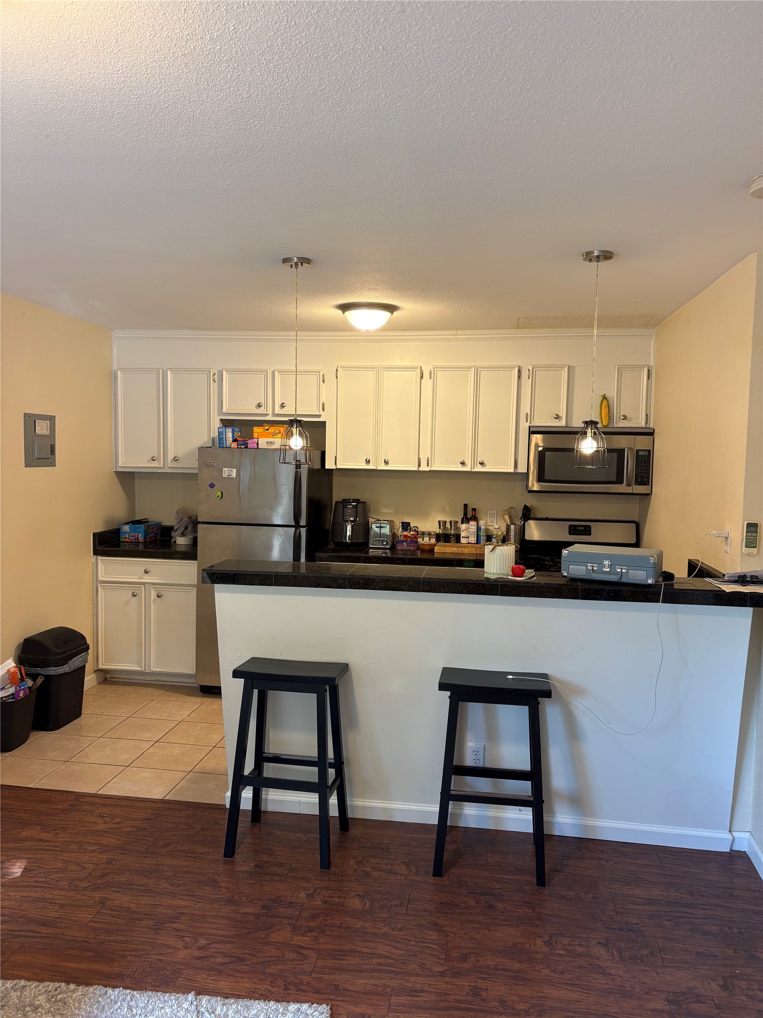 304 East 33rd Street, Unit 9 Austin, TX 78705 - Photo 2 of 11