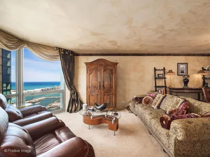 $499,000 | 195 North Harbor Drive, Unit 3208, Chicago, IL 60601