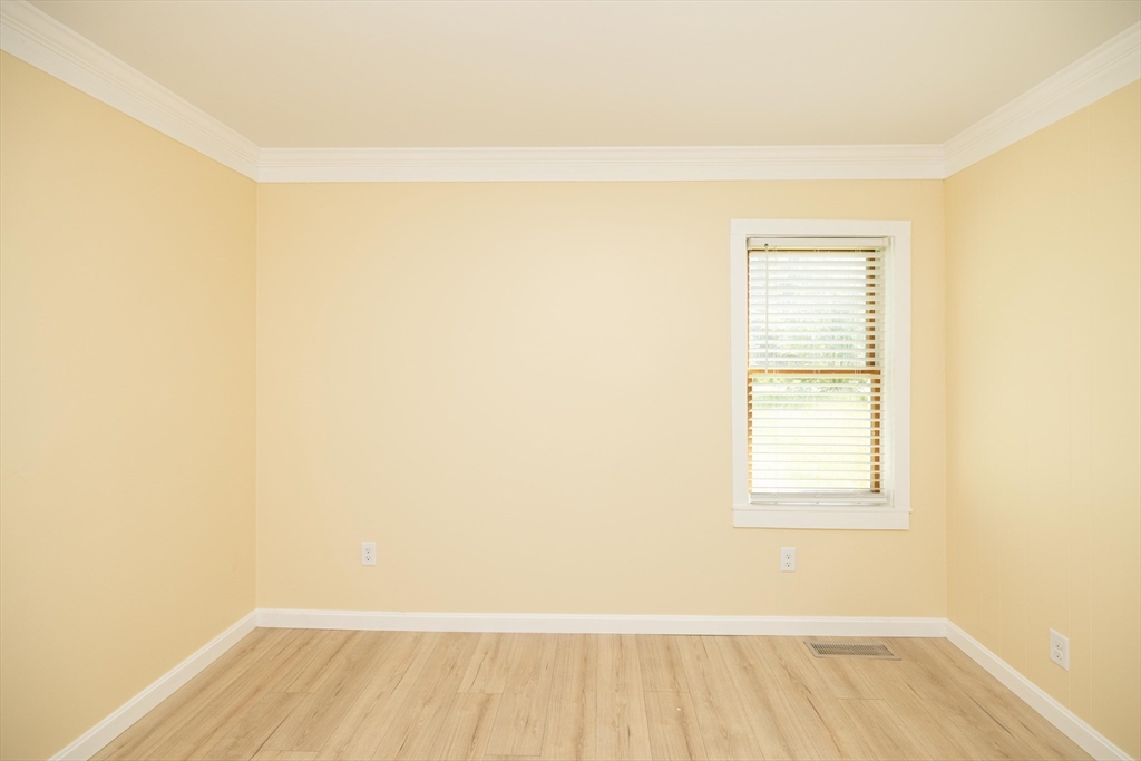 26 Steven Road Westborough, MA 01581 - Photo 15 of 25