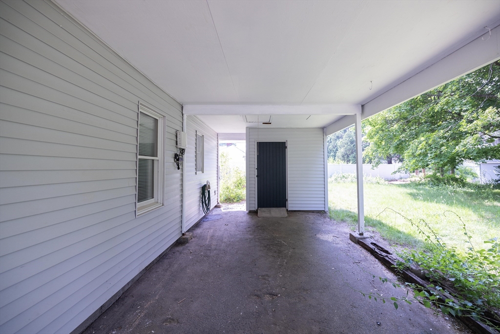 26 Steven Road Westborough, MA 01581 - Photo 3 of 25