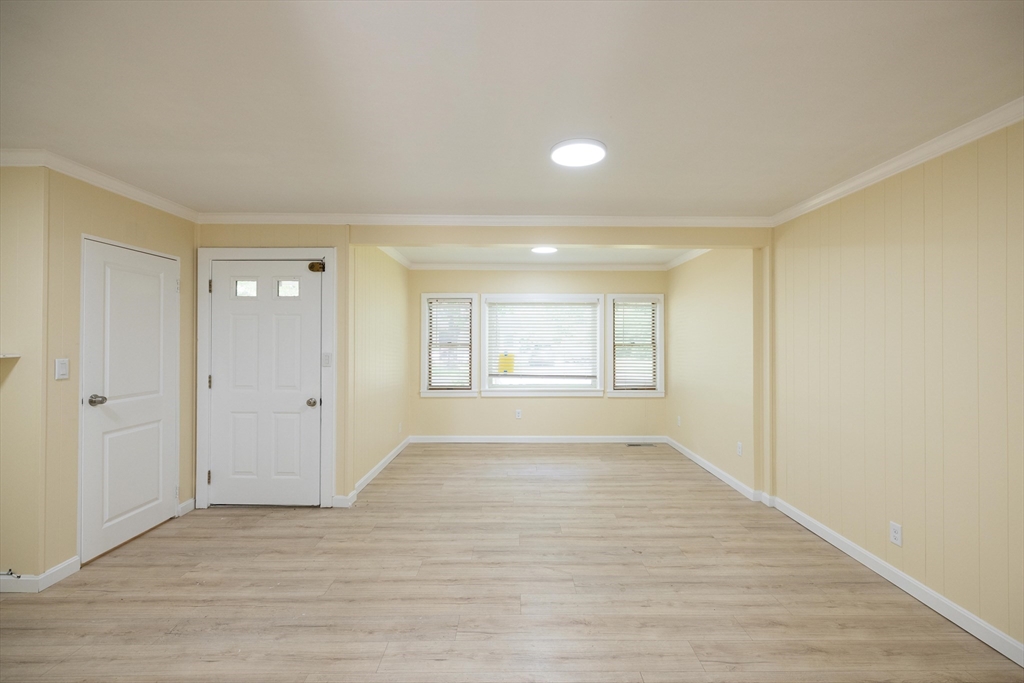 26 Steven Road Westborough, MA 01581 - Photo 7 of 25