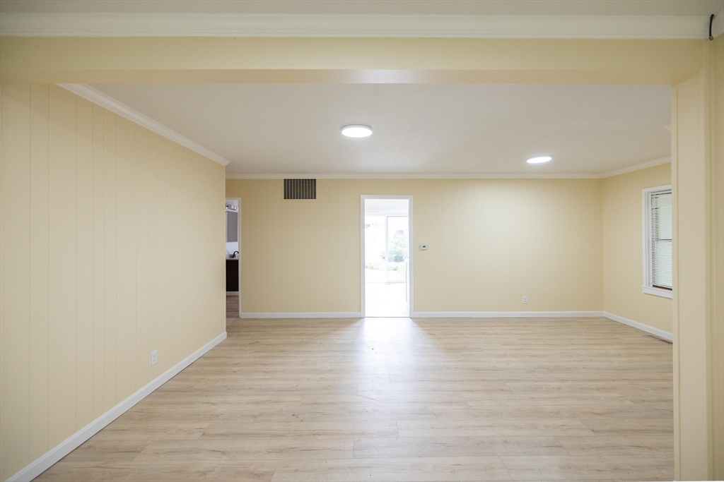 26 Steven Road Westborough, MA 01581 - Photo 8 of 25