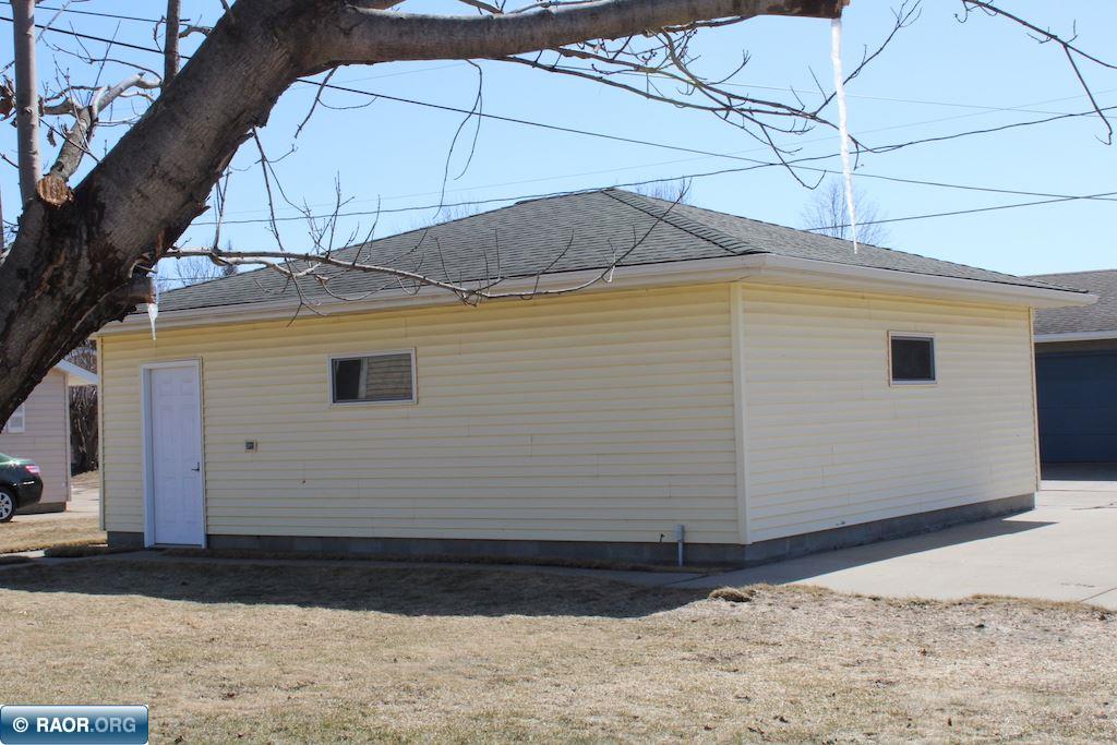 1224 South 20th Street Virginia, MN 55792 - Photo 3 of 24