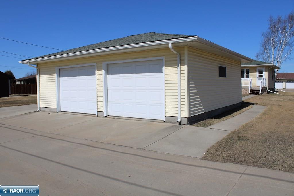 1224 South 20th Street Virginia, MN 55792 - Photo 4 of 24