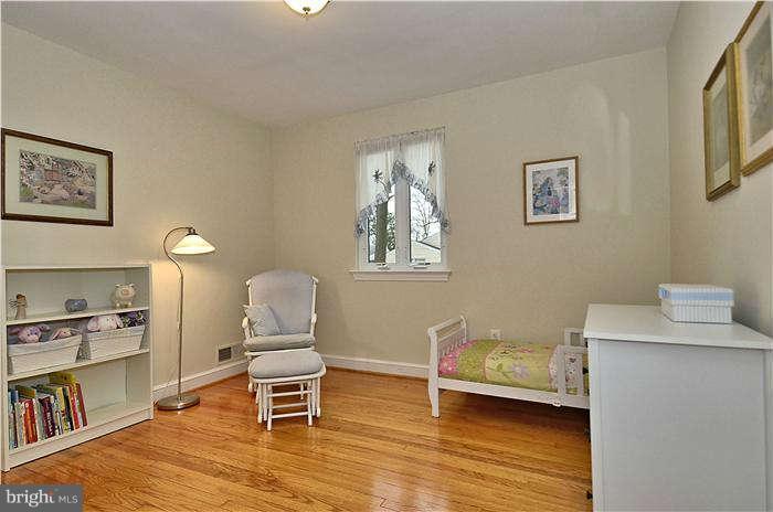 10014 Portland Road Silver Spring, MD 20901 - Photo 11 of 29 Bedroom