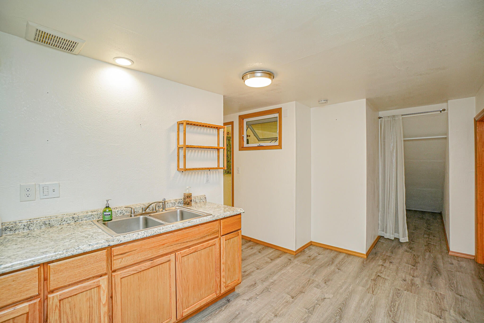 10320 Wagner Creek Road Talent, OR 97540 - Photo 27 of 67 DSC05413