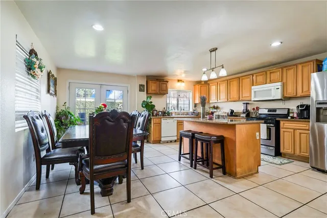 $768,000 | 1801 West Cameron Street, Long Beach, CA 90810