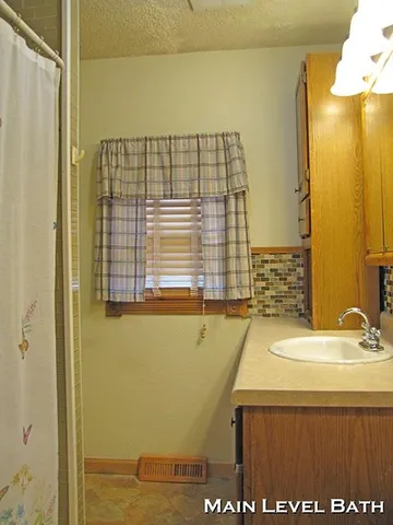 $349,900 | 26980 Jericho Road, Mineral Point, WI 53565