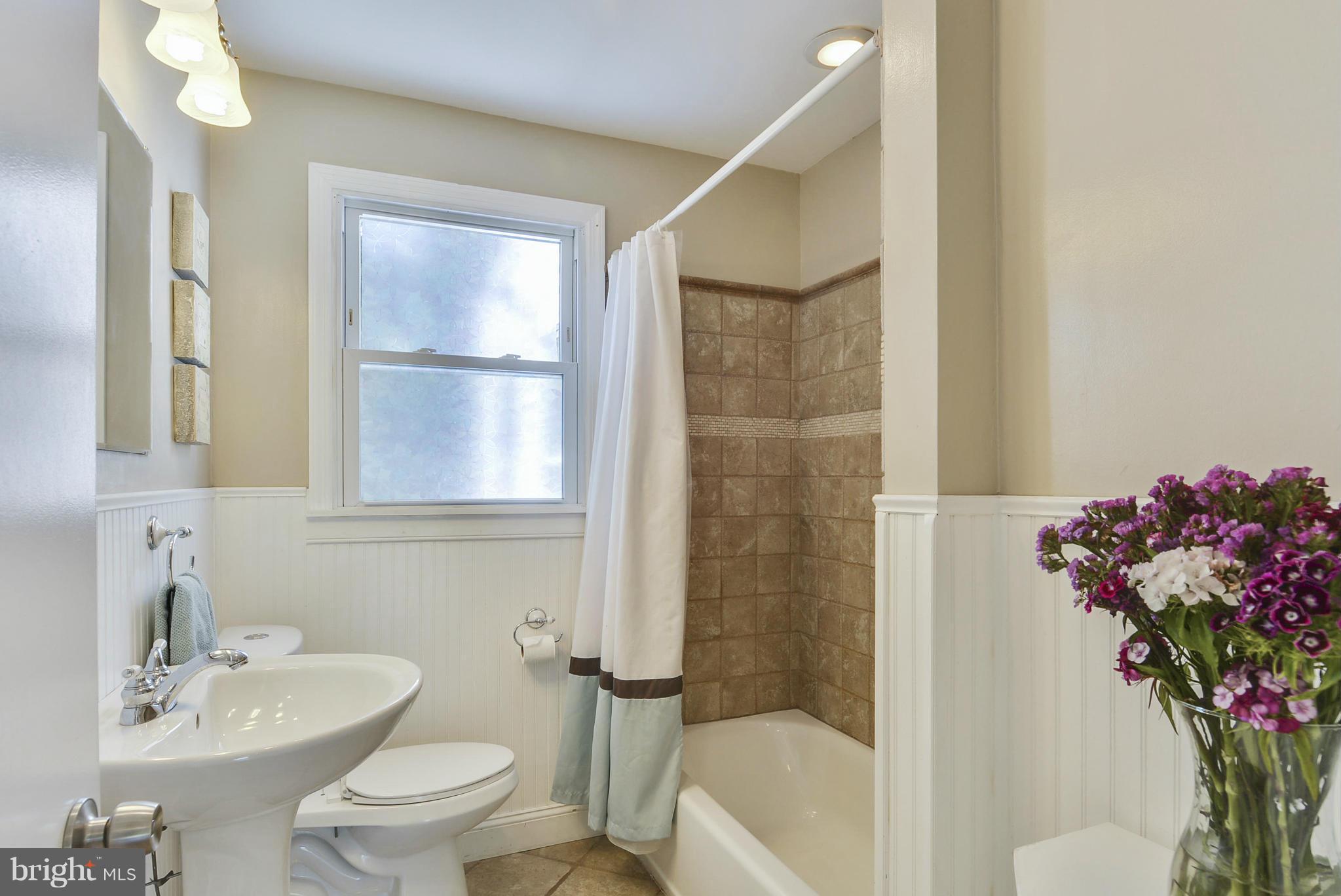2710 Lindell Street Silver Spring, MD 20902 - Photo 14 of 30 Bedroom