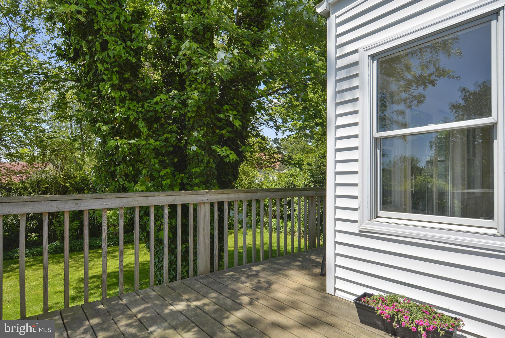 2710 Lindell Street Silver Spring, MD 20902 - Photo 27 of 30 Exterior (Rear)