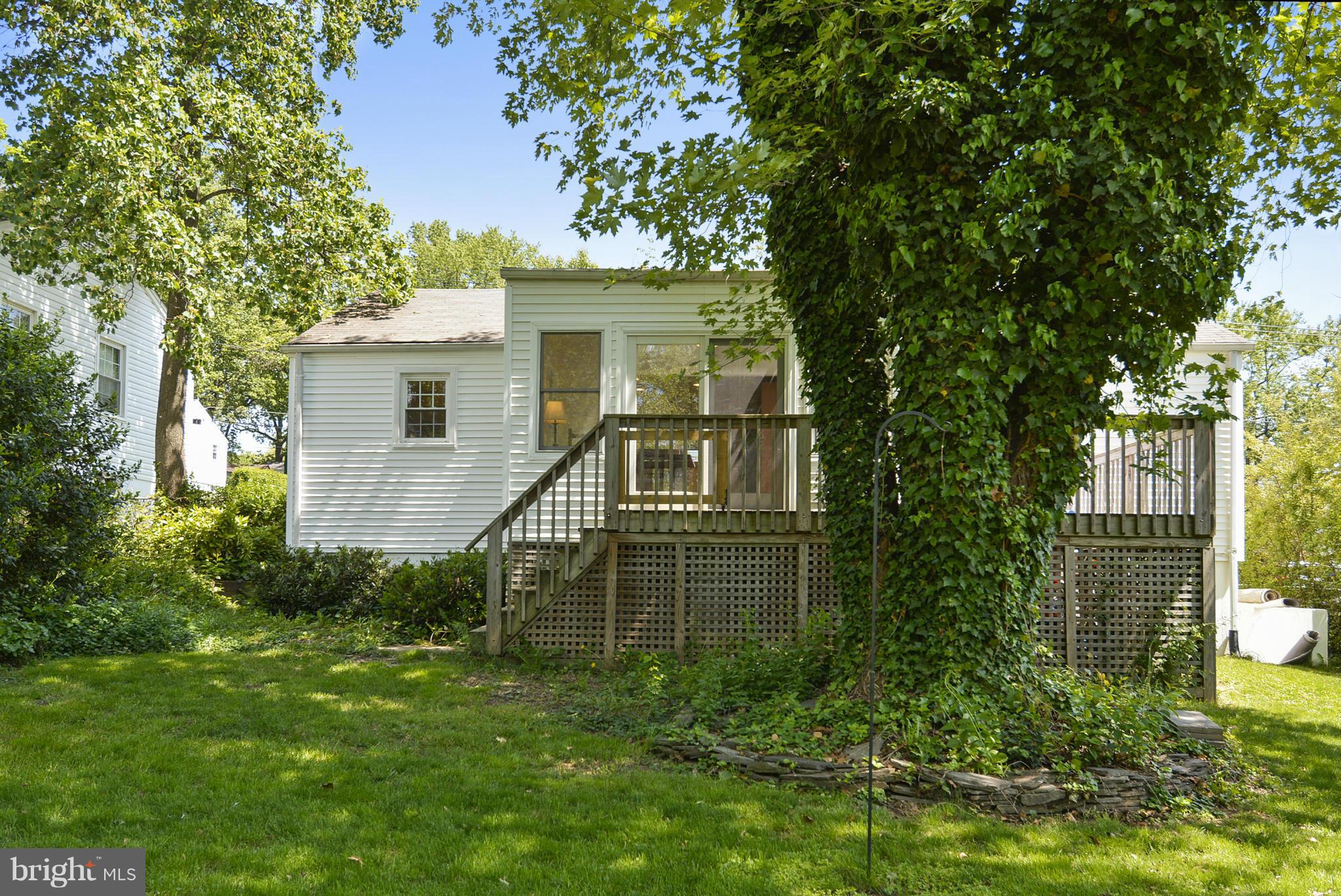2710 Lindell Street Silver Spring, MD 20902 - Photo 29 of 30 Exterior (Rear)