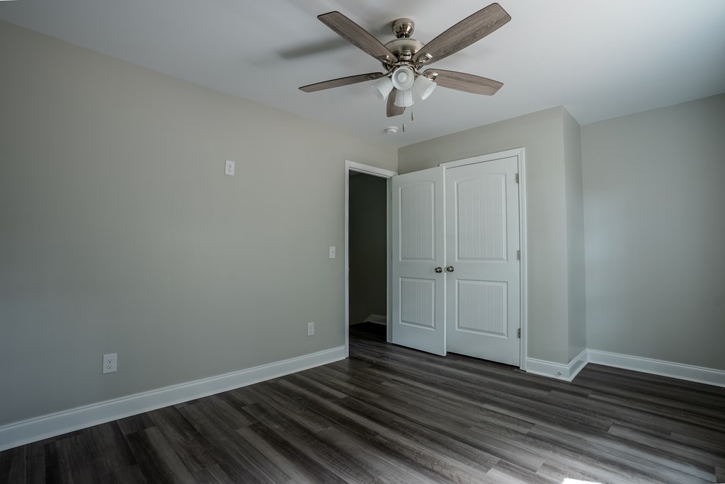 139 Harrison Lane Dalton, GA 30721 - Photo 6 of 16 Gallery Image 6