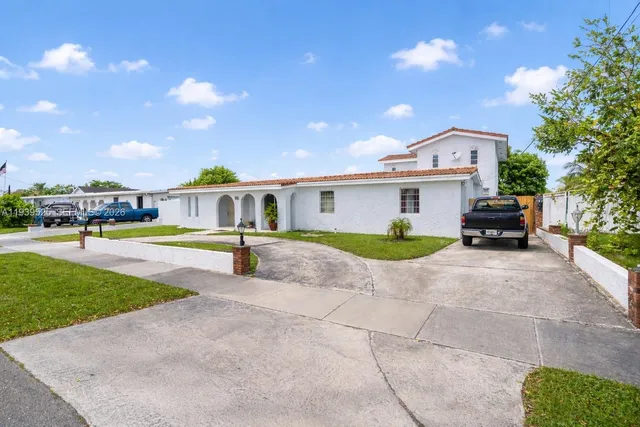 $999,000 | 10981 Southwest 44th Street, Miami, FL 33165