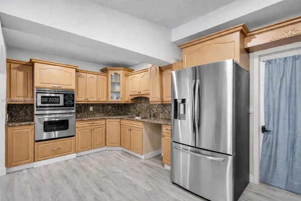 $999,000 | 10981 Southwest 44th Street, Miami, FL 33165