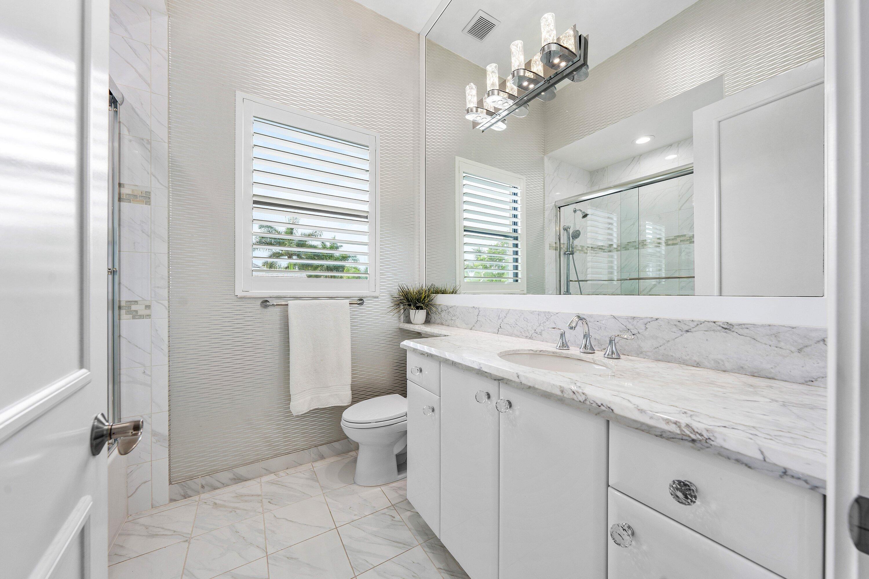 9616 Moritz Way Delray Beach, FL 33446 - Photo 52 of 108 Guest Bathroom 1