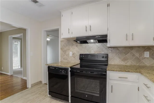 $1,655 | 12406 Cherry Street, Kansas City, MO 64145