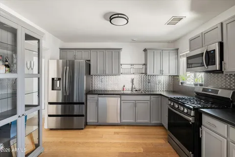 $648,888 | 707 West Luke Avenue, Phoenix, AZ 85013