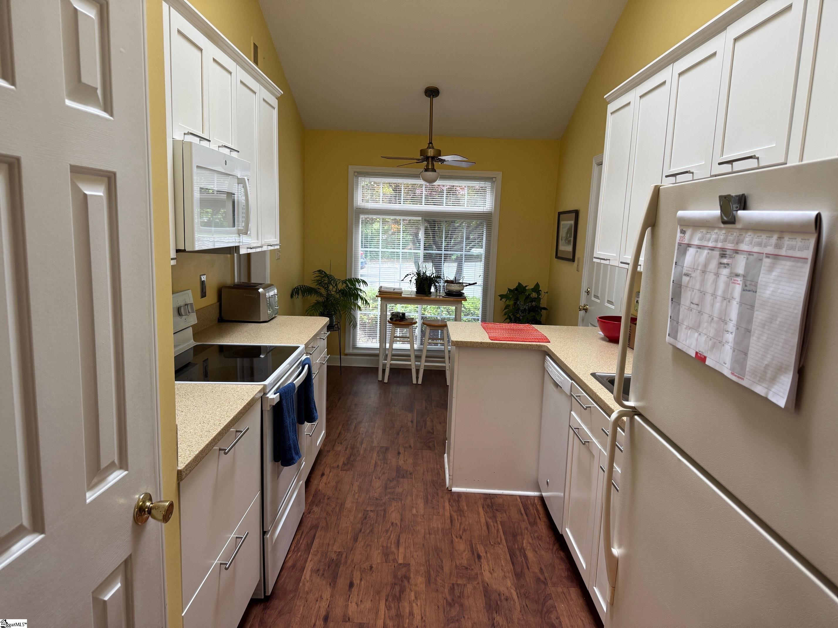 151 Woodridge Road, Unit 201 Greenwood, SC 29646 - Photo 5 of 8 Gallery Image 5