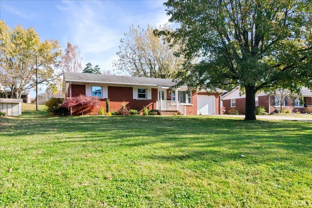 306 Harding Avenue Princeton, IN 47670 - Photo 1 of 24 Gallery Image 1