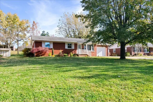 $177,700 | 306 Harding Avenue, Princeton, IN 47670