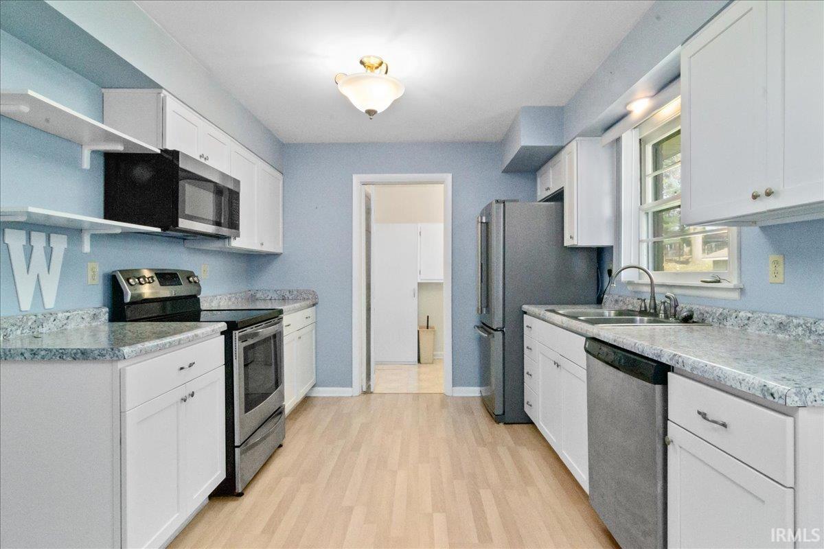 306 Harding Avenue Princeton, IN 47670 - Photo 8 of 24 Gallery Image 8