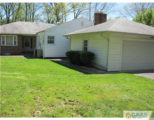 69 Sherwood Road Colonia, NJ 07067 - Photo 12 of 14