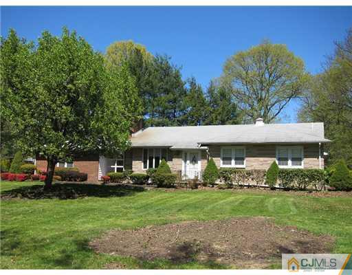 69 Sherwood Road Colonia, NJ 07067 - Photo 14 of 14